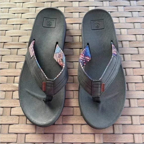 High Tide Men’s “Brandon Elite” Flip Flops Size 12 - Picture 2 of 7